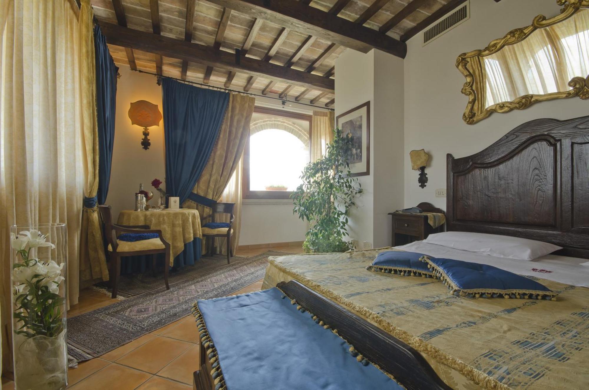 Hotel Ristorante Le Gole Di Ricci Aielli Exterior foto